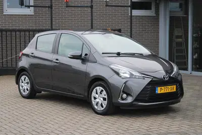 Toyota Yaris 1.5 VVT-i Dynamic Trekhaak uit 2019