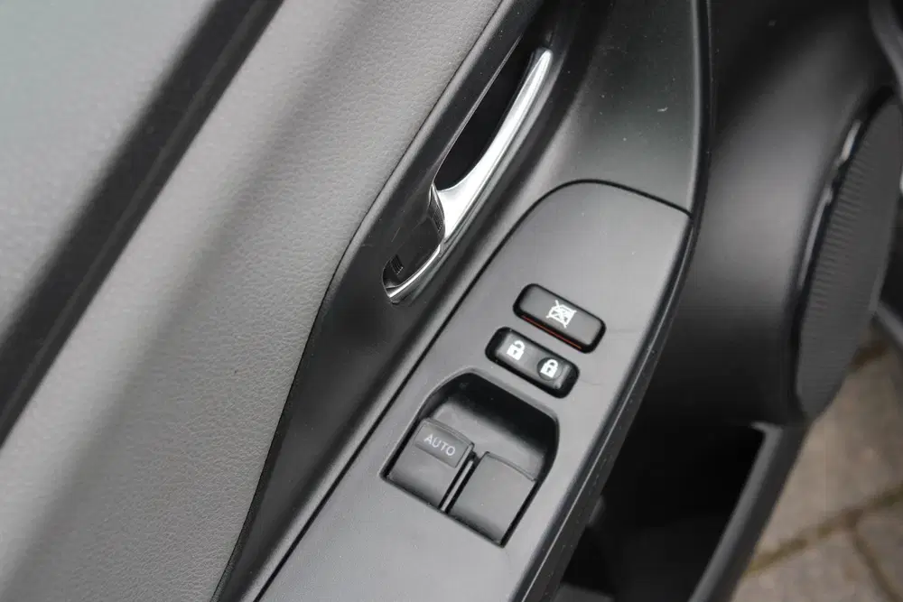 Toyota Yaris 1.5 VVT-i Dynamic Trekhaak uit 2019, foto 11