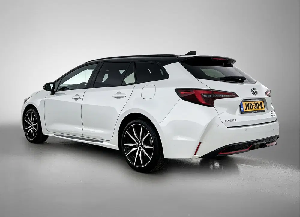 Toyota Corolla Hybrid 180 GR Sport uit 2026, foto 13