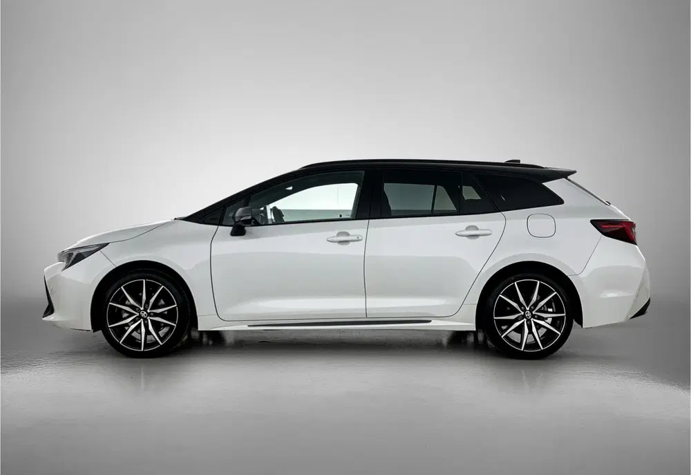 Toyota Corolla Hybrid 180 GR Sport uit 2026, foto 3