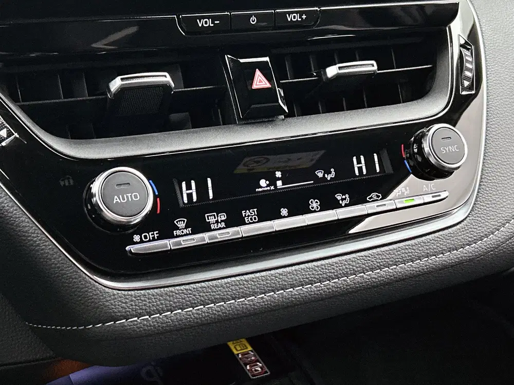 Toyota Corolla Hybrid 180 GR Sport uit 2026, foto 9