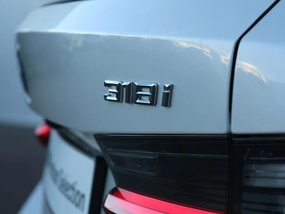 BMW 3-serie 318i M-Sportpakket uit 2025, foto 5