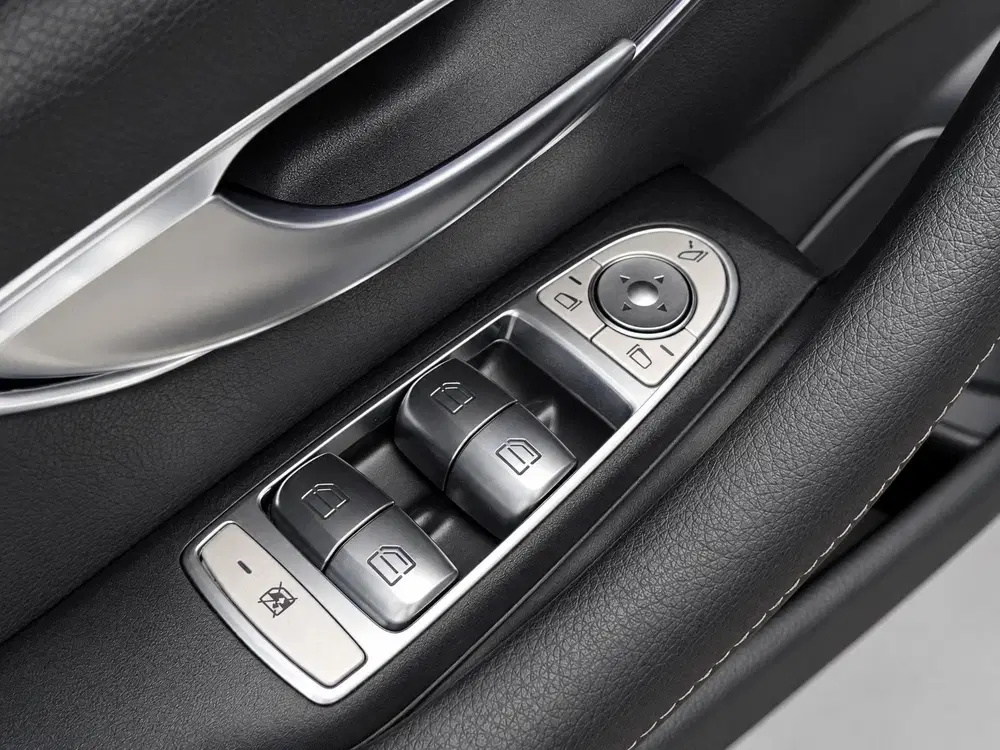 Mercedes-Benz E-Klasse 200 Business Solution Sport uit 2020, foto 15