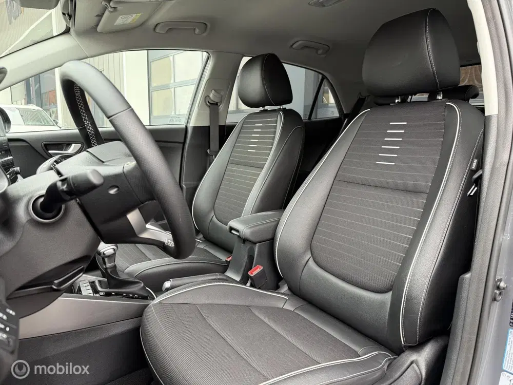Kia Rio 1.0 T-GDi MHEV GT-Line 100 PK Cruise Navi uit 2022, foto 3