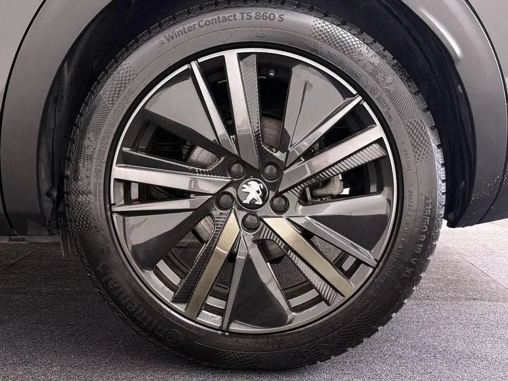 Peugeot 3008 1.6 HYbrid 4x4 300pk GT Black Pack Pano uit 2022, foto 6