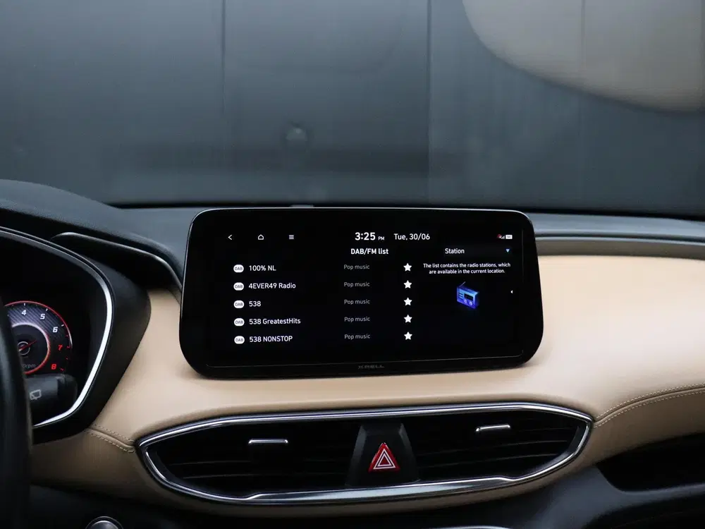Hyundai SANTA FE 1.6 T-GDI PHEV Comfort Smart Sky uit 2022, foto 7