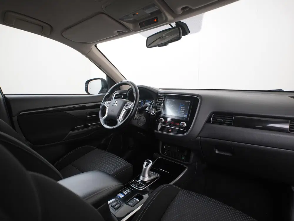 Mitsubishi Outlander 2.4 PHEV Intense+ uit 2021, foto 2