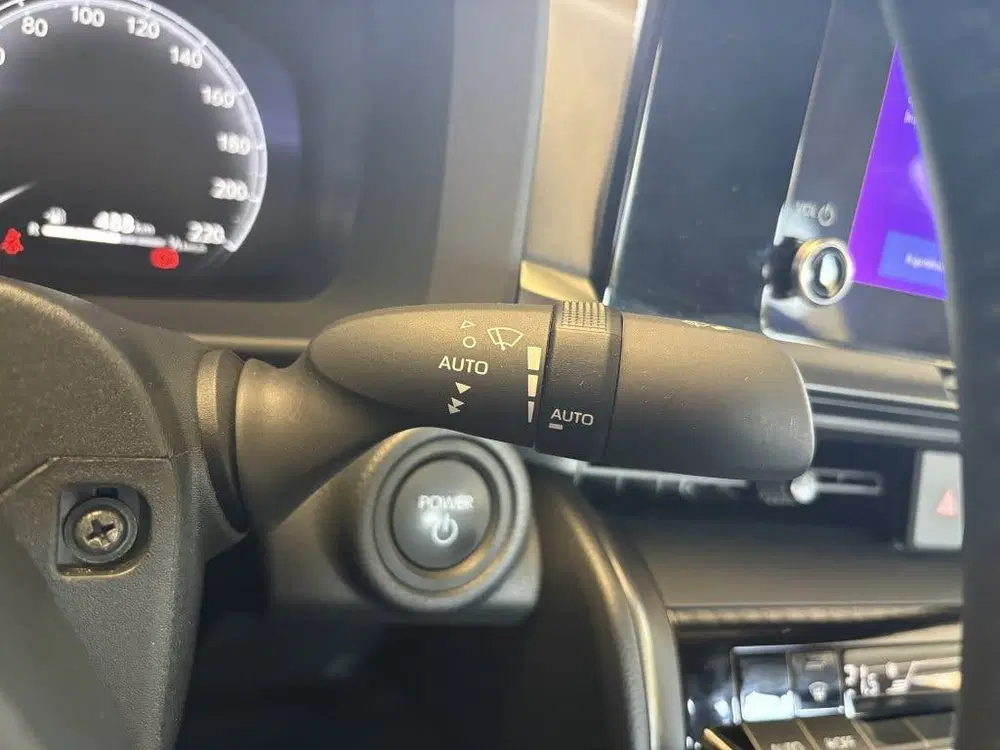 Toyota C-HR 1.8 Hybrid 140 Act uit 2024, foto 11