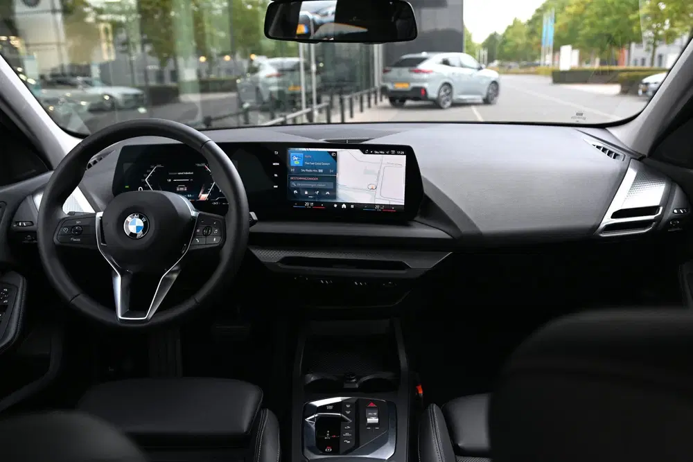 BMW 1-serie 120 M Sport Automaat uit 2026, foto 4