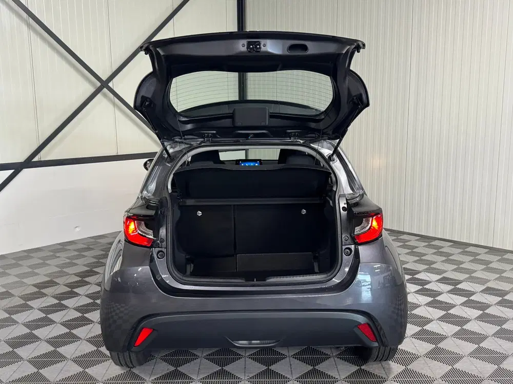 Toyota Yaris 1.5 Hybrid 115 uit 2024, foto 10