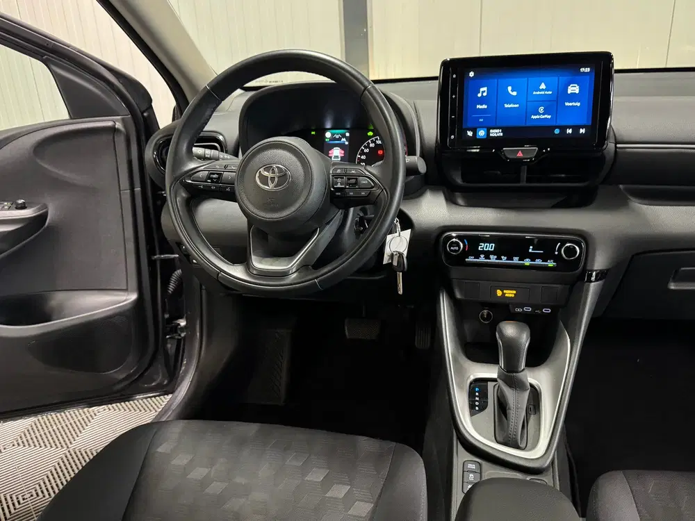 Toyota Yaris 1.5 Hybrid 115 uit 2024, foto 3