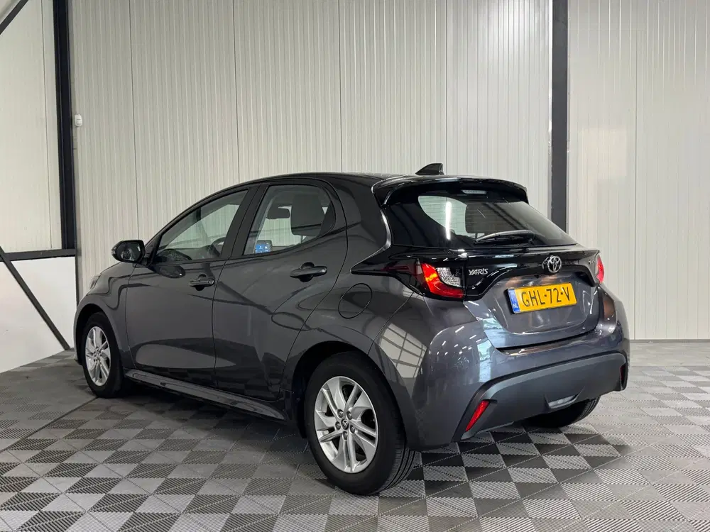Toyota Yaris 1.5 Hybrid 115 uit 2024, foto 7