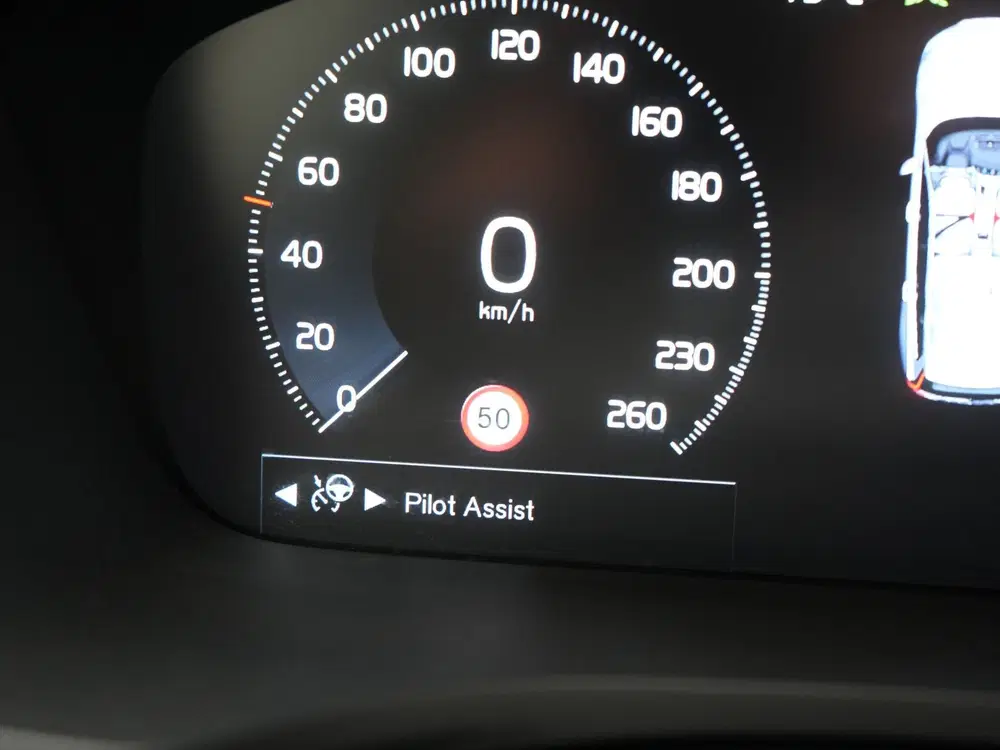Volvo V60 T6 Recharge AWD Inscription PHEV 340pk uit 2020, foto 13