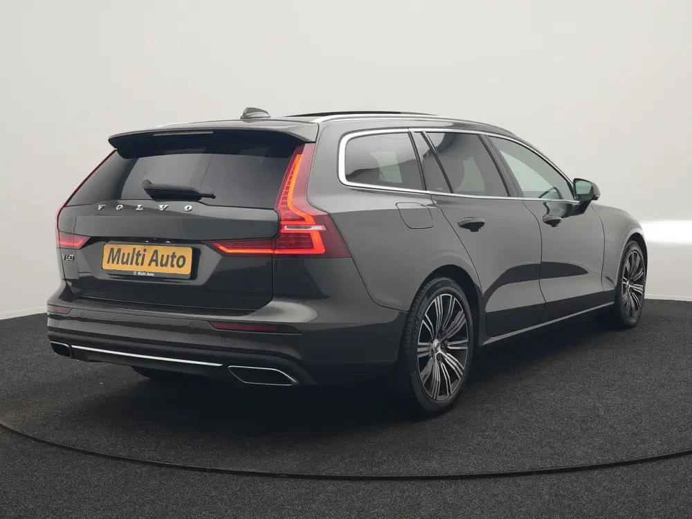 Volvo V60 T6 Recharge AWD Inscription PHEV 340pk uit 2020, foto 3