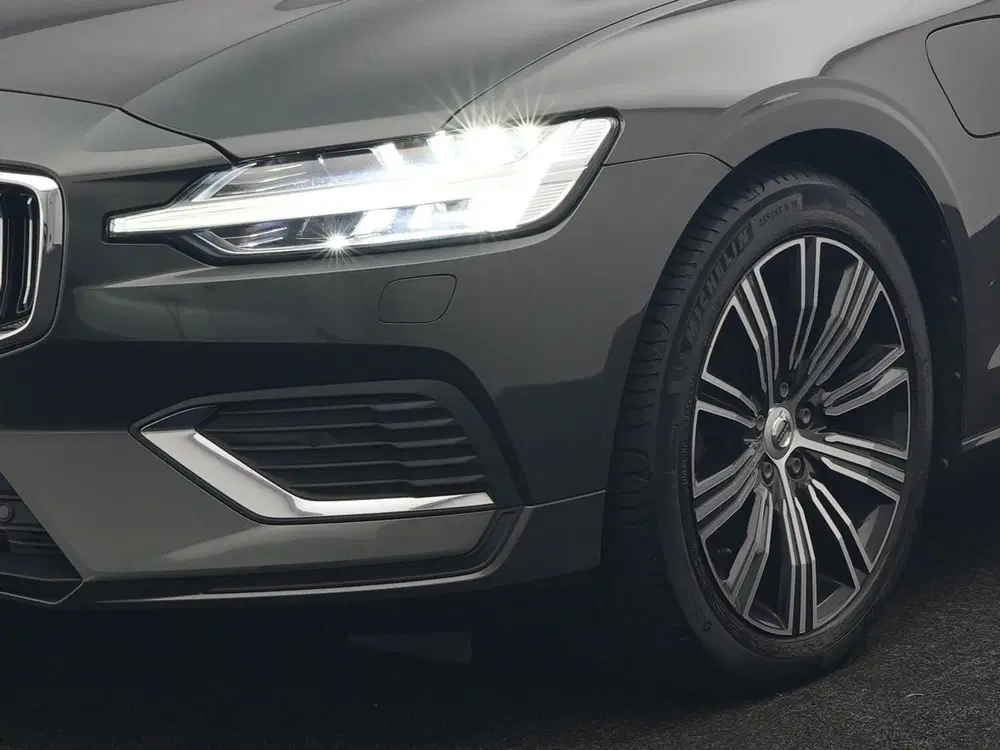 Volvo V60 T6 Recharge AWD Inscription PHEV 340pk uit 2020, foto 7