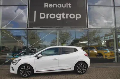 Renault Clio 100PK-INTENS-85DKM-CARPLAY-CLIMA-CRUISE-LM uit 2019