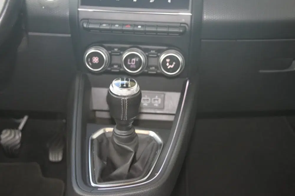 Renault Clio 100PK-INTENS-85DKM-CARPLAY-CLIMA-CRUISE-LM uit 2019, foto 14