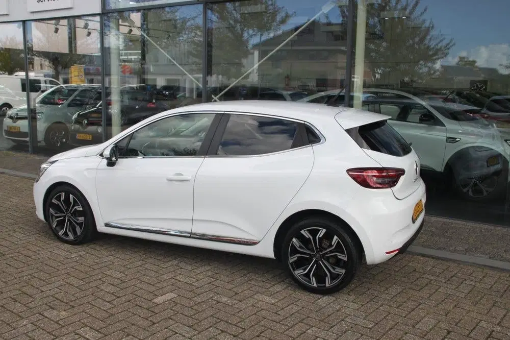 Renault Clio 100PK-INTENS-85DKM-CARPLAY-CLIMA-CRUISE-LM uit 2019, foto 4