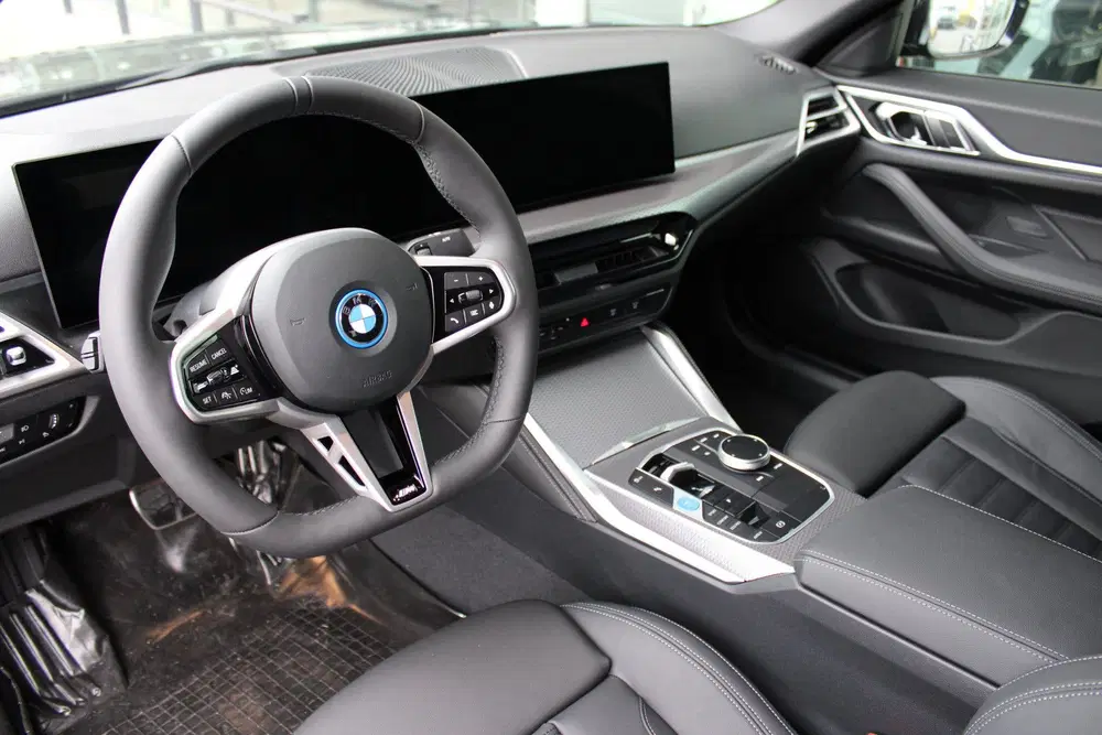 BMW i4 eDrive35 M Sport uit 2026, foto 4