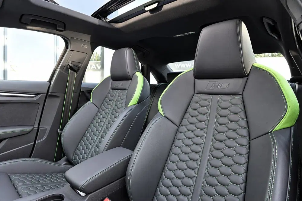 Audi RS3 2.5 TFSI RS 3 quattro HULK KERAMISCH PANO uit 2023, foto 5