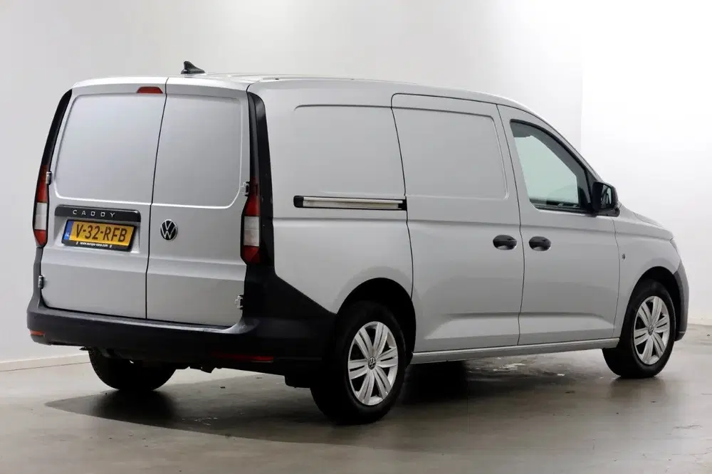 Volkswagen Caddy Cargo 2.0 TDI 102pk Maxi L2H1 Airco 01-202 uit 2023, foto 2