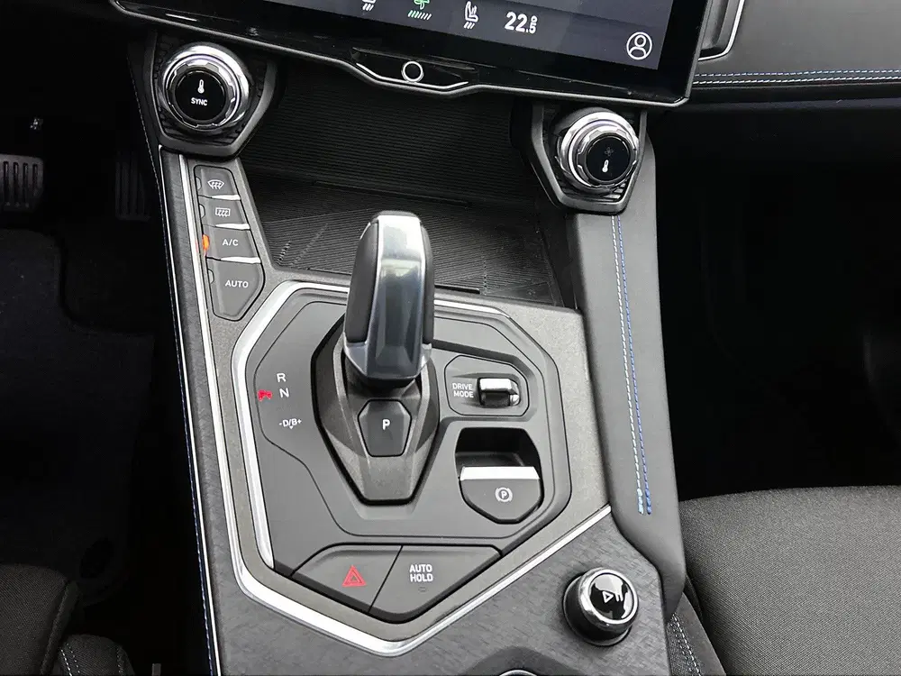 Lynk & Co 01 1.5 uit 2024, foto 12