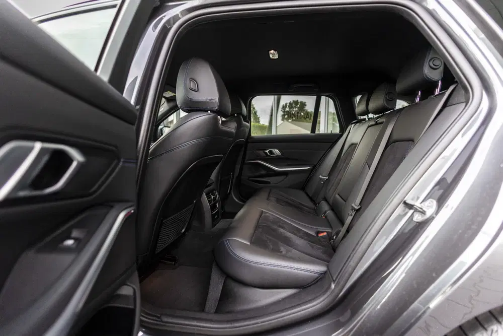 BMW 3-serie 3 Serie Touring 320i M-Sport uit 2022, foto 10