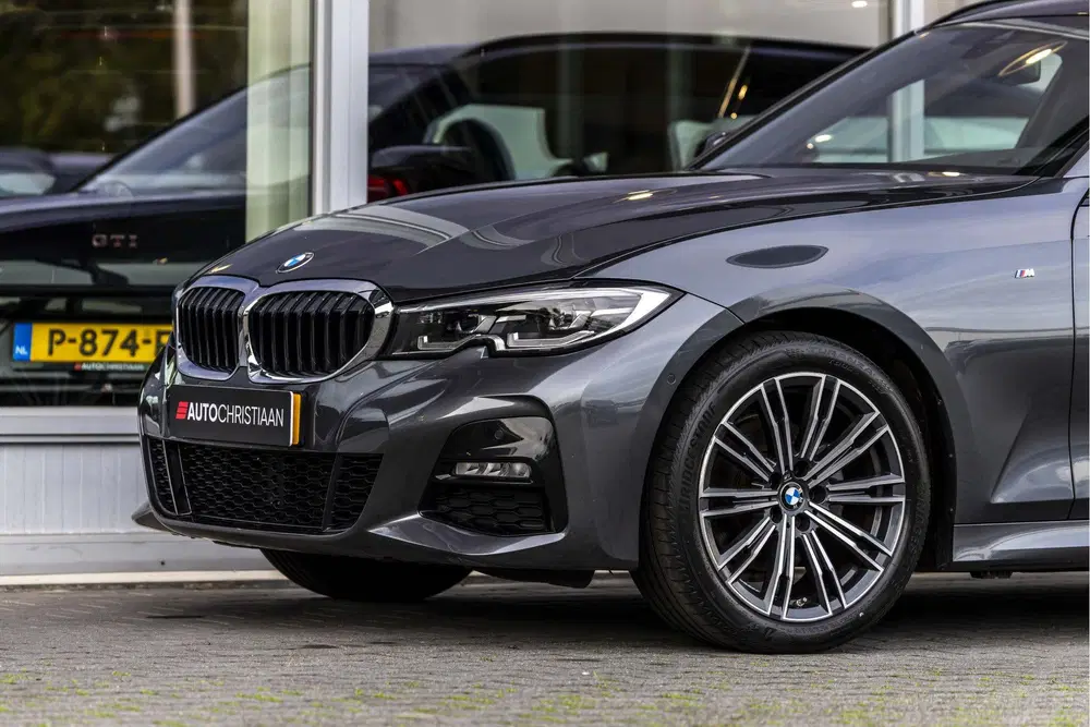 BMW 3-serie 3 Serie Touring 320i M-Sport uit 2022, foto 15