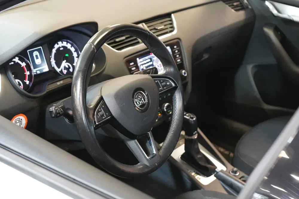 Skoda Octavia 1.0 TSI Greentech Ambition Business uit 2019, foto 12