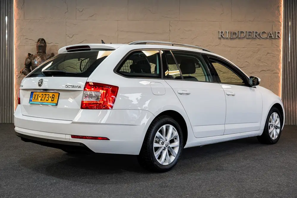 Skoda Octavia 1.0 TSI Greentech Ambition Business uit 2019, foto 5