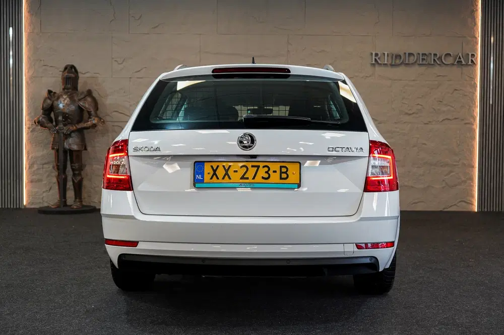 Skoda Octavia 1.0 TSI Greentech Ambition Business uit 2019, foto 6