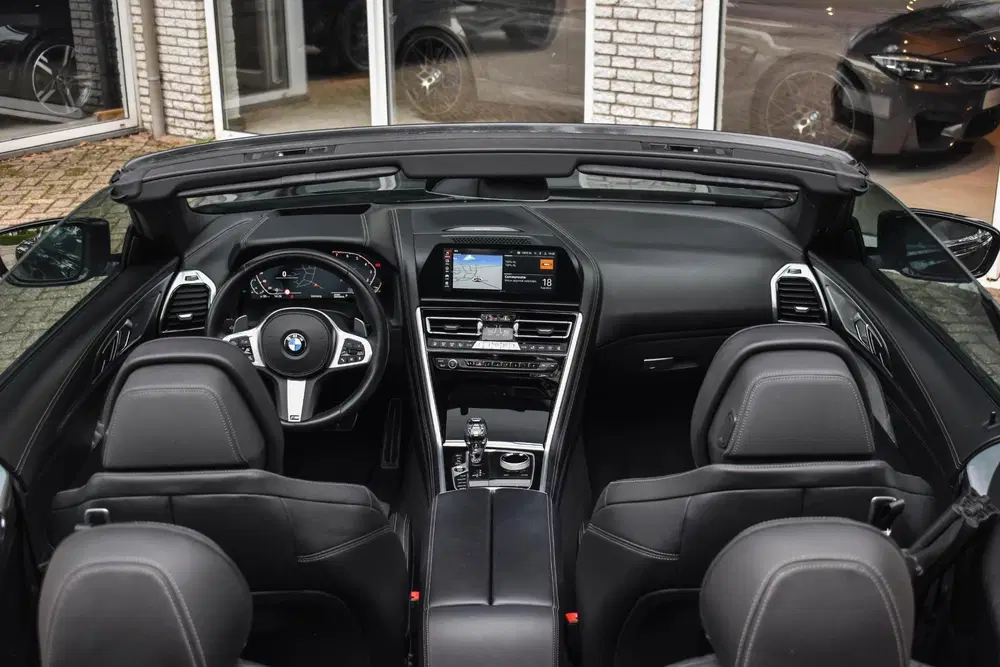 BMW 8-serie 840i xDrive High Executive M-Sport Zitklim uit 2020, foto 2