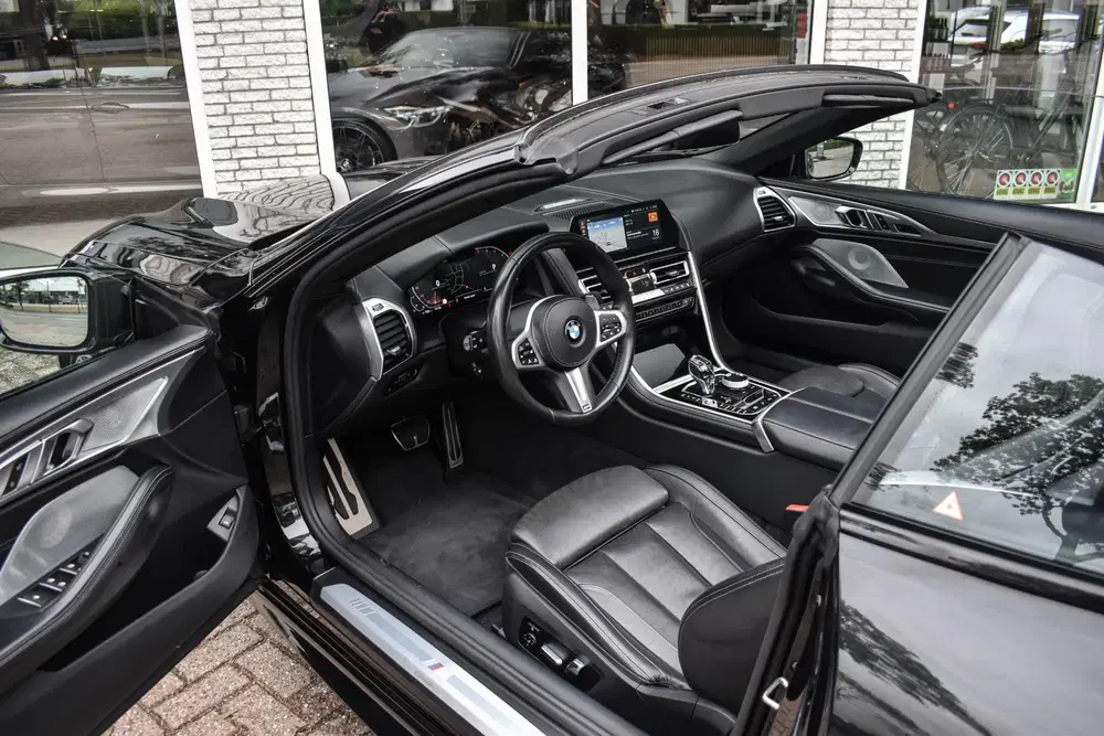 BMW 8-serie 840i xDrive High Executive M-Sport Zitklim uit 2020, foto 5