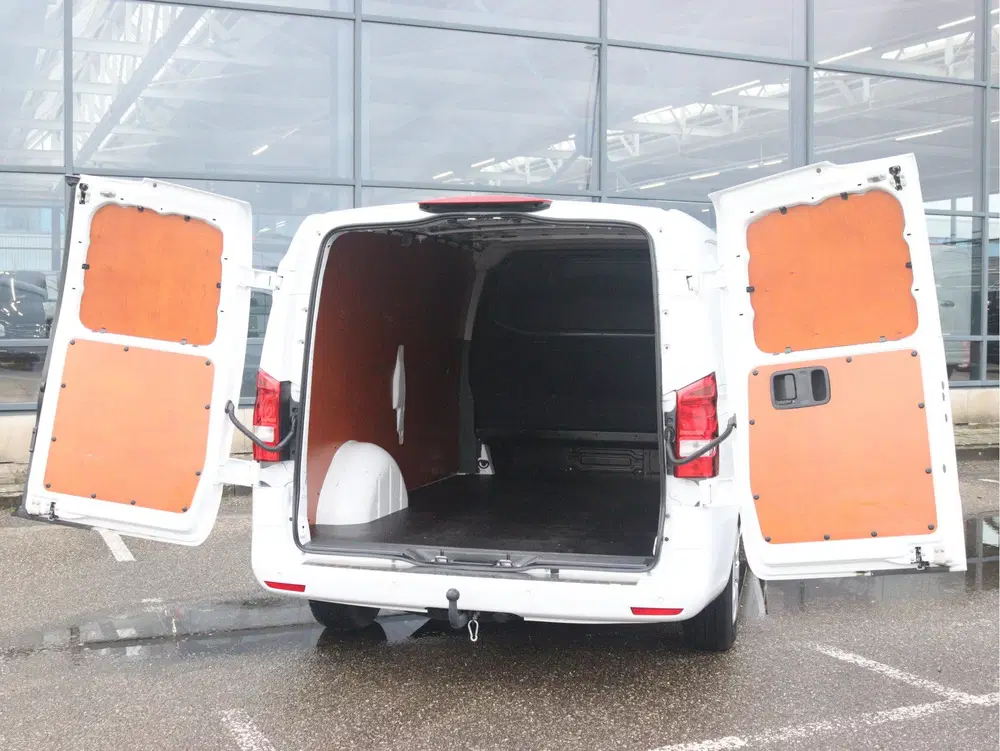 Mercedes-Benz Vito 114 CDI L3 uit 2023, foto 3