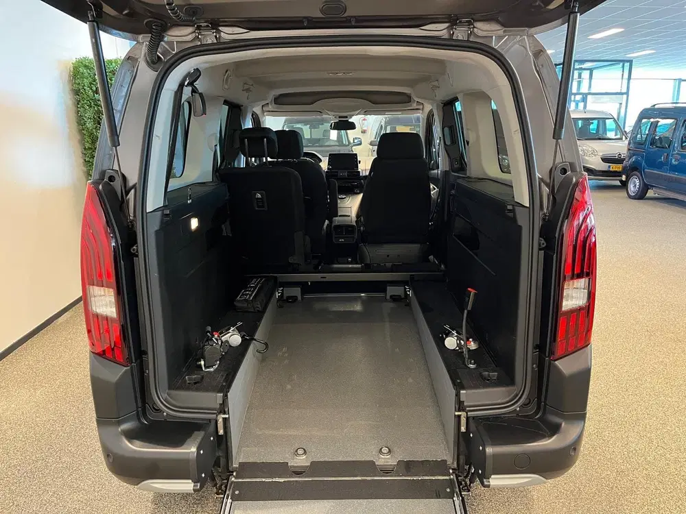 Peugeot Rifter L2 Rolstoelauto Automaat + Draaistoel Turn uit 2023, foto 4