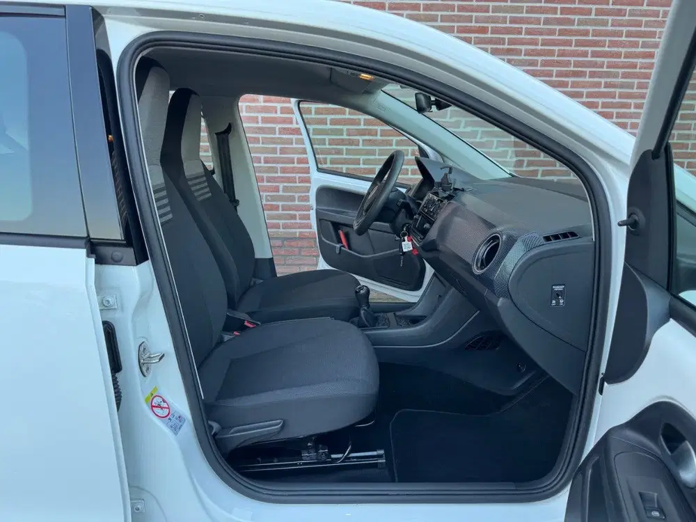 Volkswagen up! 1.0 Move Up uit 2023, foto 5