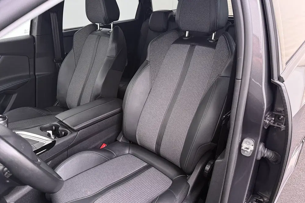 Peugeot 5008 1.2T 131 PK Allure 7-Pers Half-Leder Dodeh uit 2022, foto 9