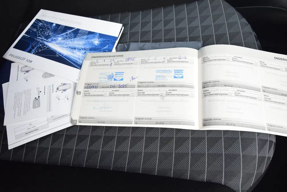 Peugeot 108 1.0 e-VTi Active Airco Audio uit 2022, foto 15