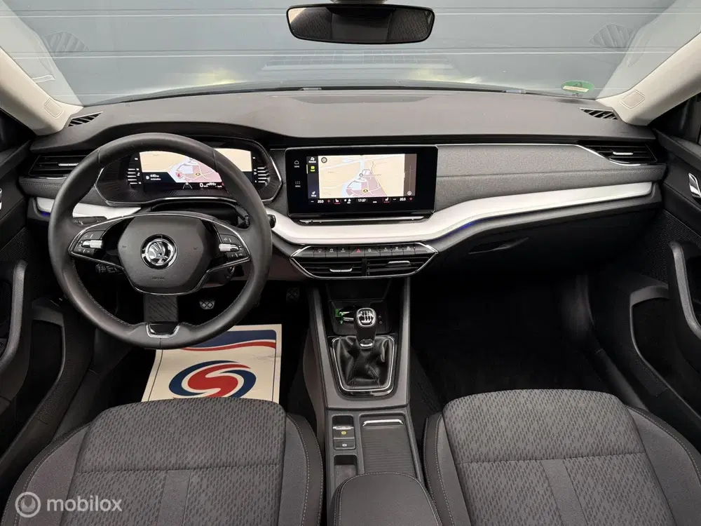 Skoda Octavia 1.0 TSI Business Edition Plus Pano Trekh uit 2021, foto 3