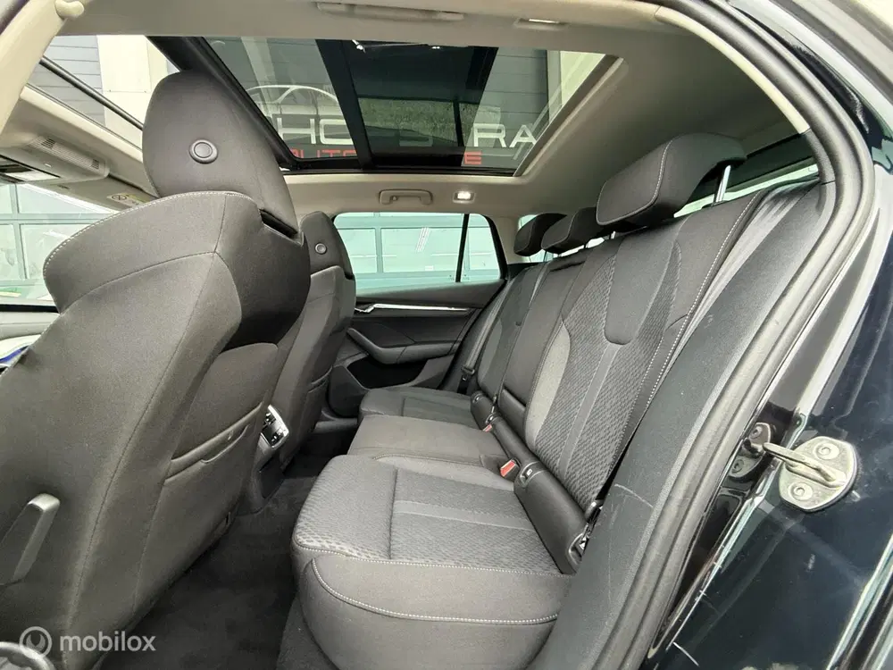 Skoda Octavia 1.0 TSI Business Edition Plus Pano Trekh uit 2021, foto 5