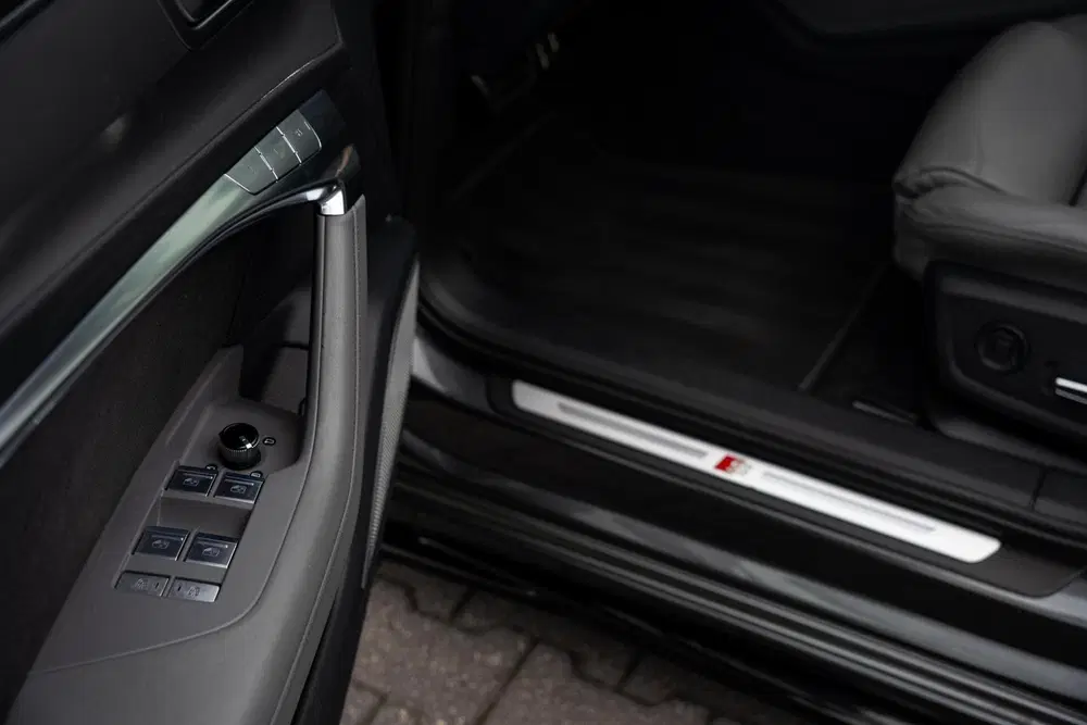 Audi A6 55 quattro TFSI 340PK uit 2022, foto 10