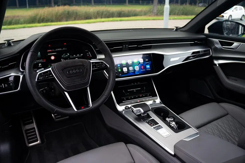 Audi A6 55 quattro TFSI 340PK uit 2022, foto 14