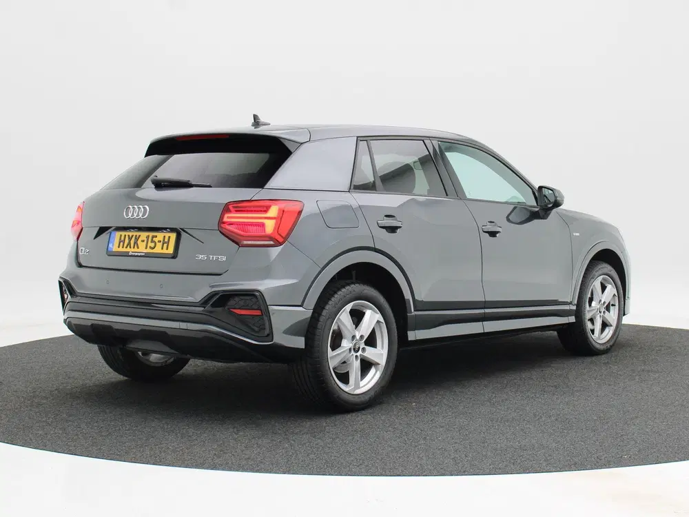 Audi Q2 35 TFSi 150 Pk Automaat S-line uit 2025, foto 2