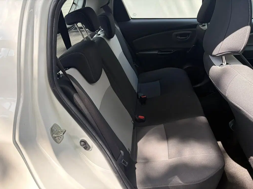Toyota Yaris 1.0 VVT-i Connect l Garantie l Airco l lic uit 2020, foto 10