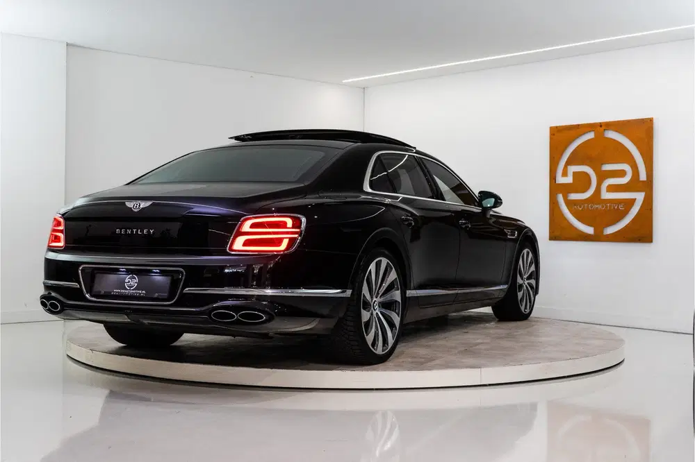 Bentley Flying Spur 2.9 V6 Hybrid Mulliner 544PK uit 2023, foto 5