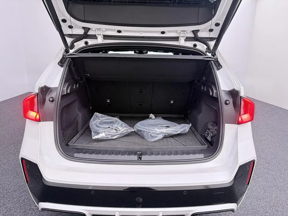 BMW X1 xDrive30e M-Pakket uit 2023, foto 8