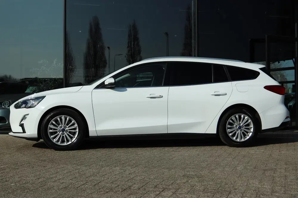 Ford Focus 1.0 E.B AUTOMAAT TITANIUM X ELEK. TREKHAAK uit 2022, foto 12