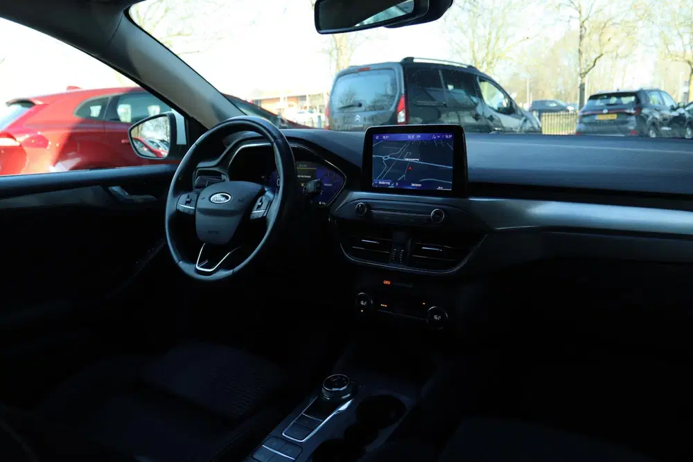 Ford Focus 1.0 E.B AUTOMAAT TITANIUM X ELEK. TREKHAAK uit 2022, foto 7
