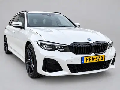 BMW 3-serie 330e Business Edition Plus uit 2022