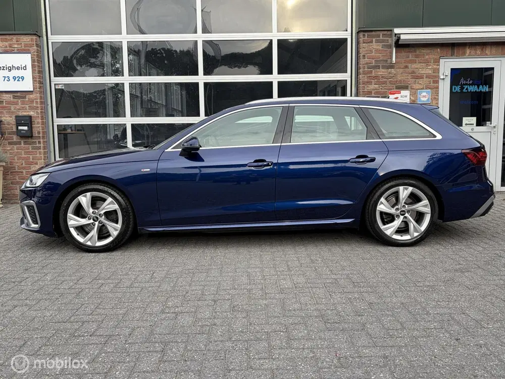 Audi A4 A4 Avant 35 TFSI S-line uit 2022, foto 13